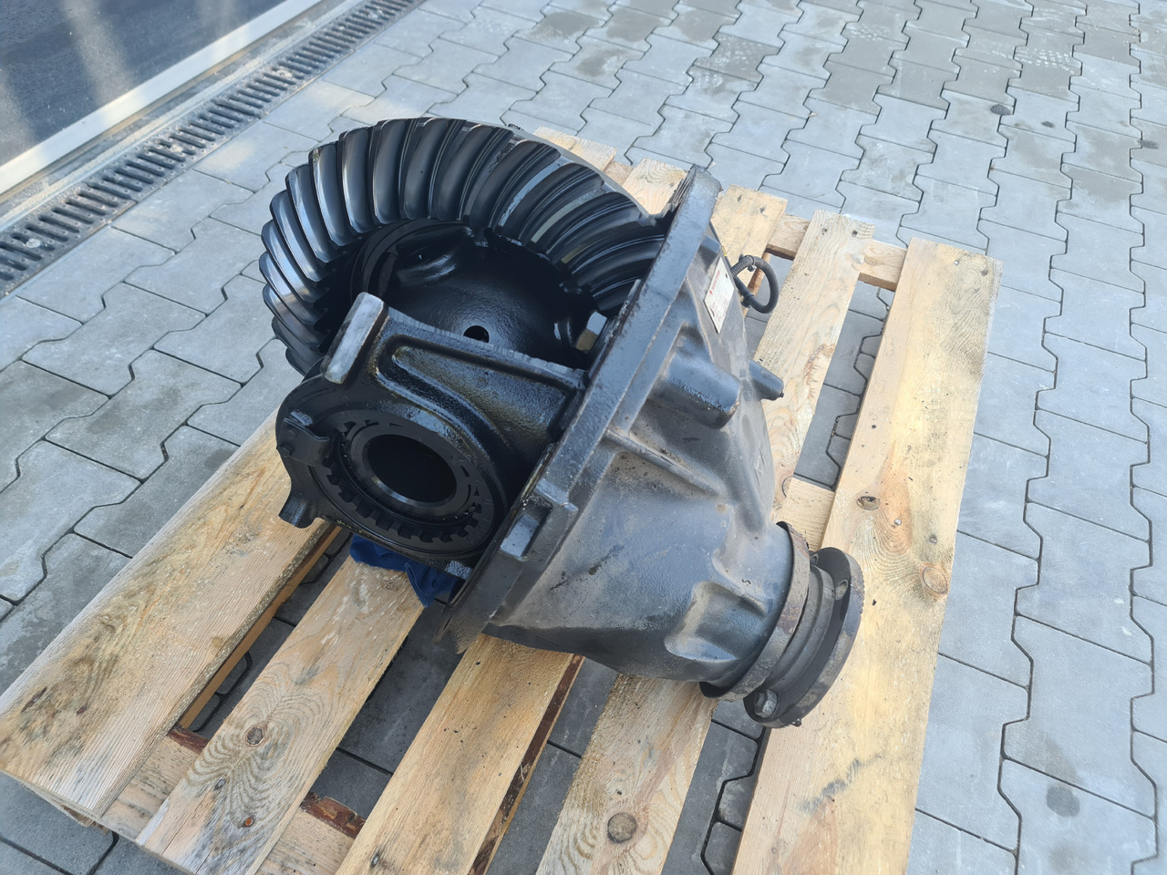 RENAULT VOLVO DIFFERENTIAL DIFF / MS17X RSS1344C 2.85 1/285 37/13 / DELIVERY WORLDWIDE - Diferencial para Camión: foto 3 RENAULT VOLVO DIFFERENTIAL DIFF / MS17X RSS1344C 2.85 1/285 37/13 / DELIVERY WORLDWIDE - Diferencial para Camión: foto 3