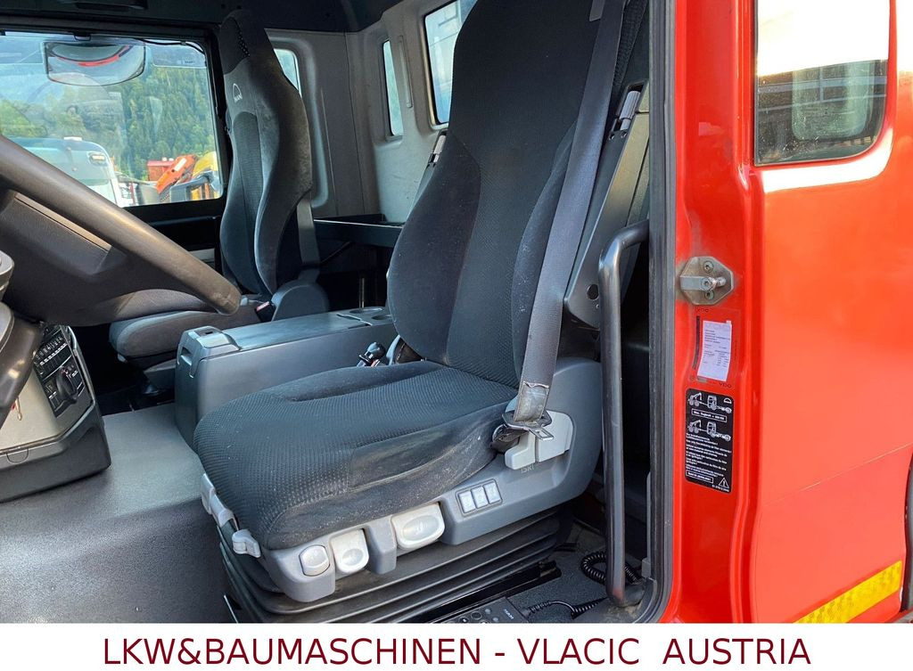 MAN TGS Holztransporter mit Kran Palfinger MAN TGS 33.480 6x6Holztransporter mit Kran Palfinger - Camión forestal, Camión grúa: foto 4 MAN TGS Holztransporter mit Kran Palfinger MAN TGS 33.480 6x6Holztransporter mit Kran Palfinger - Camión forestal, Camión grúa: foto 4