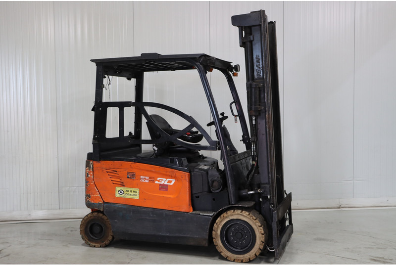 Doosan B30X-7 - Carretilla elevadora eléctrica: foto 1 Doosan B30X-7 - Carretilla elevadora eléctrica: foto 1