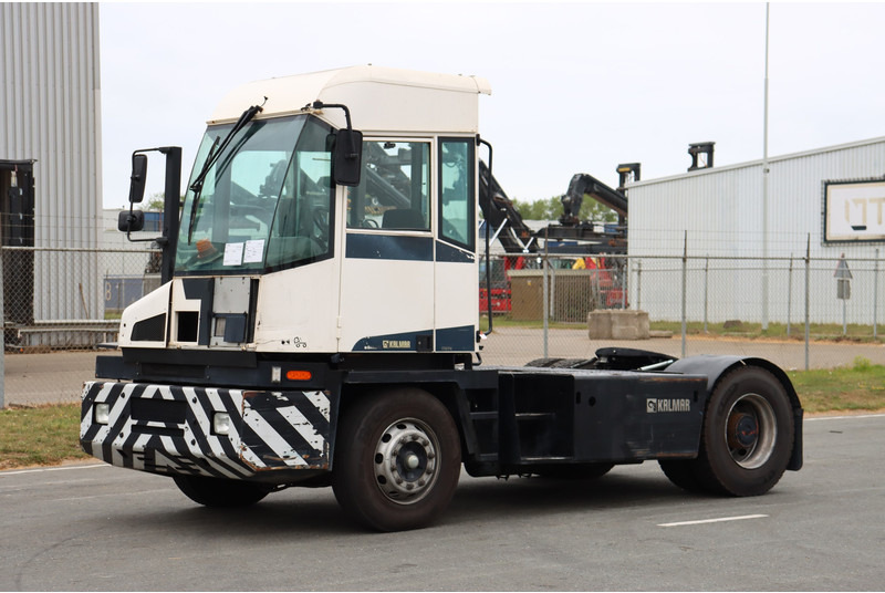 Kalmar TT612D - Tractor industrial: foto 4 Kalmar TT612D - Tractor industrial: foto 4