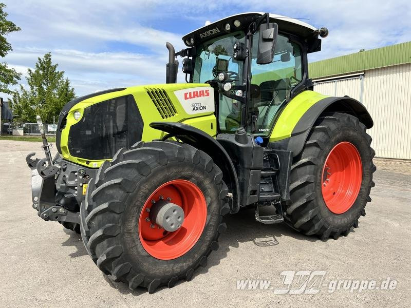 CLAAS Axion 870 - Tractor: foto 1 CLAAS Axion 870 - Tractor: foto 1