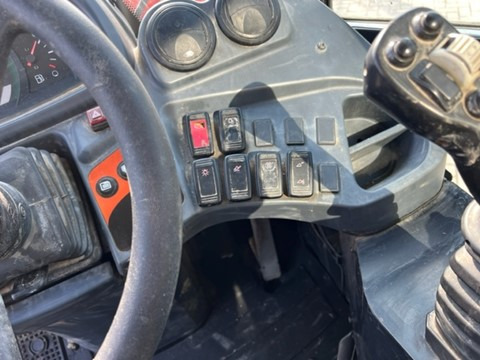 KUBOTA R082 - Cargadora de ruedas: foto 5 KUBOTA R082 - Cargadora de ruedas: foto 5