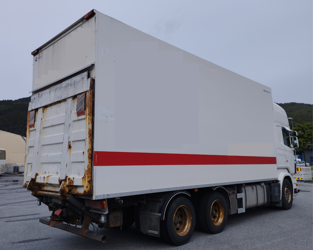 SCANIA R560 6x2,retarder,isolated box - Camión caja cerrada: foto 4 SCANIA R560 6x2,retarder,isolated box - Camión caja cerrada: foto 4