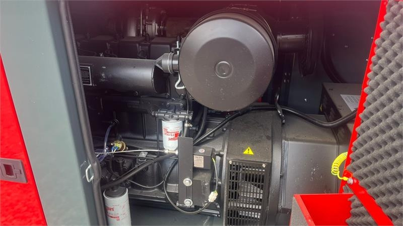 Bauer GFS-120 ATS, 120 kW/150 kVA Fabriksny generator - Generador industriale: foto 5 Bauer GFS-120 ATS, 120 kW/150 kVA Fabriksny generator - Generador industriale: foto 5