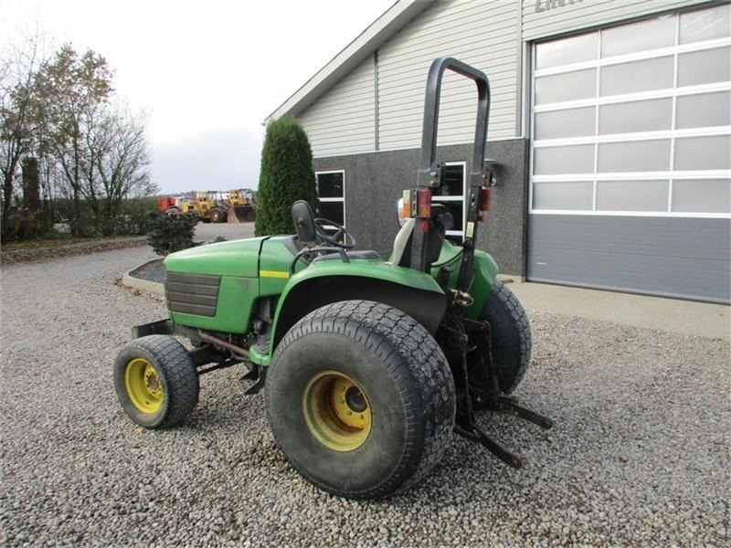 John Deere 4600 Med Græshjul - Tractor: foto 3 John Deere 4600 Med Græshjul - Tractor: foto 3