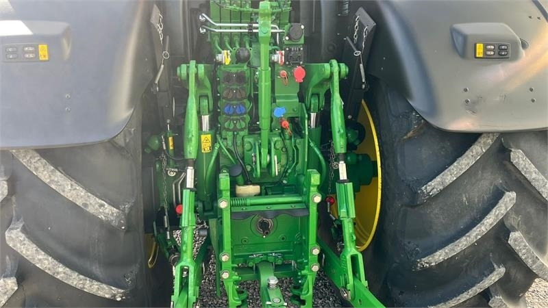 John Deere 6195R Ultimate Edition, CommandPro, Meget velholdt  - Tractor: foto 5 John Deere 6195R Ultimate Edition, CommandPro, Meget velholdt  - Tractor: foto 5