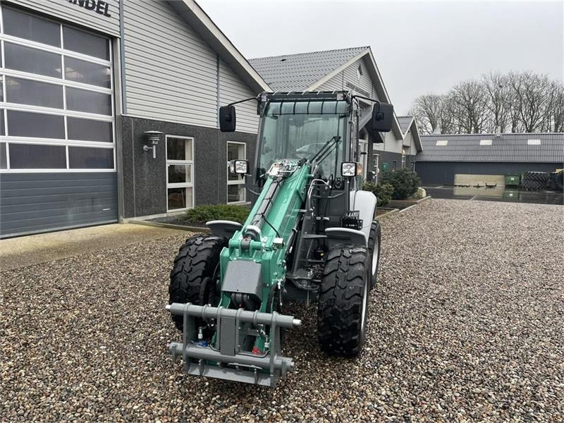 Kramer KL25.5T med teleskoparm, så den har stor rækkevidd - Manipulador telescópico: foto 4 Kramer KL25.5T med teleskoparm, så den har stor rækkevidd - Manipulador telescópico: foto 4