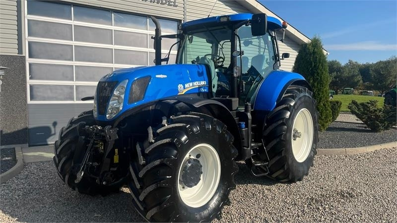 New Holland T7.270 AutoCommand med frontlift - Tractor: foto 2 New Holland T7.270 AutoCommand med frontlift - Tractor: foto 2