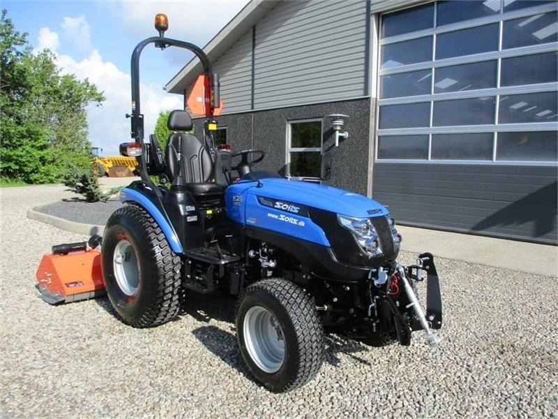 Solis 26 HST med Frontlift & FrontPTO - Tractor municipal: foto 4 Solis 26 HST med Frontlift & FrontPTO - Tractor municipal: foto 4