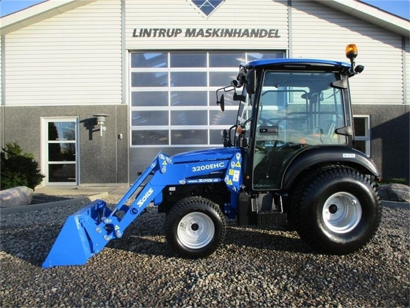 Solis H26 HST Med kabine, turf hjul og frontlæsser. - Tractor municipal: foto 1 Solis H26 HST Med kabine, turf hjul og frontlæsser. - Tractor municipal: foto 1