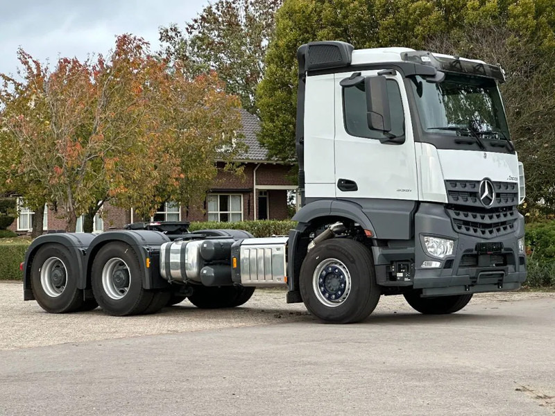 Mercedes-Benz Arocs 3351 6x4 LS!! TRK 180ton!!UNUSED!!TURBO RETARDER!!BELGIUM TRUCK!! - Cabeza tractora: foto 3 Mercedes-Benz Arocs 3351 6x4 LS!! TRK 180ton!!UNUSED!!TURBO RETARDER!!BELGIUM TRUCK!! - Cabeza tractora: foto 3