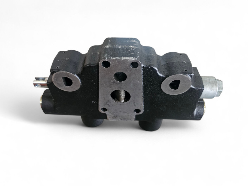 Case 375782A2R - 375782A1 - Válvula hidráulica para Maquinaria de construcción: foto 3 Case 375782A2R - 375782A1 - Válvula hidráulica para Maquinaria de construcción: foto 3