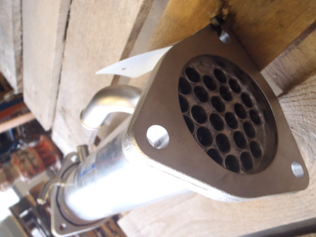 Case 8976067182 - Enfriador EGR para Maquinaria de construcción: foto 2 Case 8976067182 - Enfriador EGR para Maquinaria de construcción: foto 2