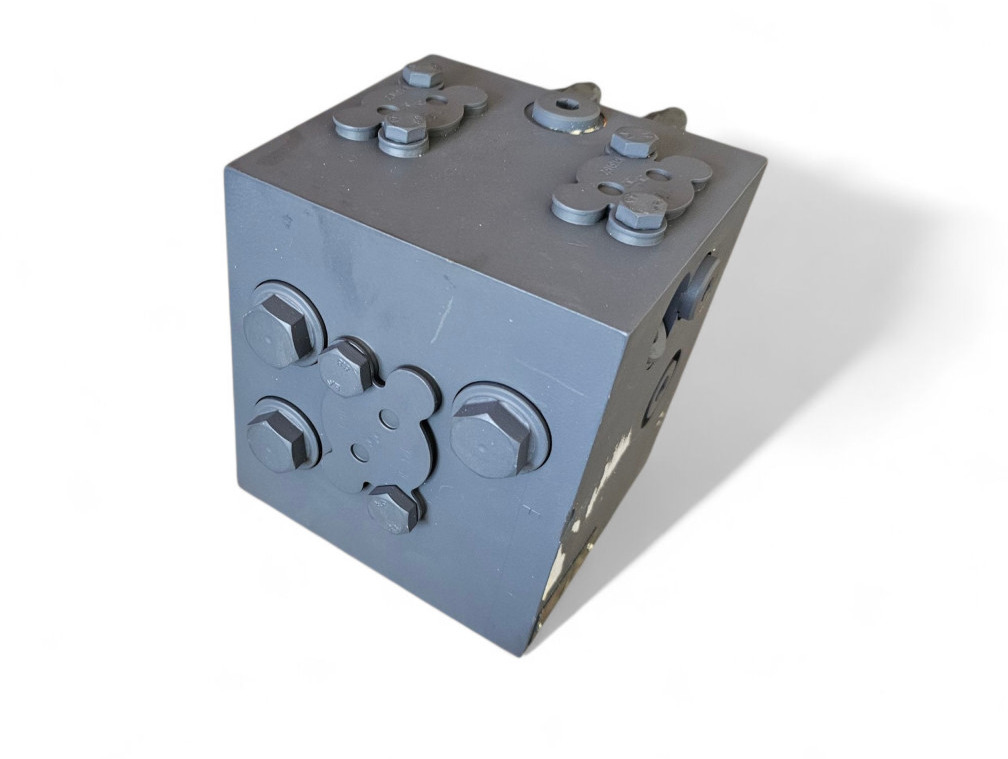 Case ND136679 - 4-9540000178 - Válvula hidráulica para Maquinaria de construcción: foto 3 Case ND136679 - 4-9540000178 - Válvula hidráulica para Maquinaria de construcción: foto 3