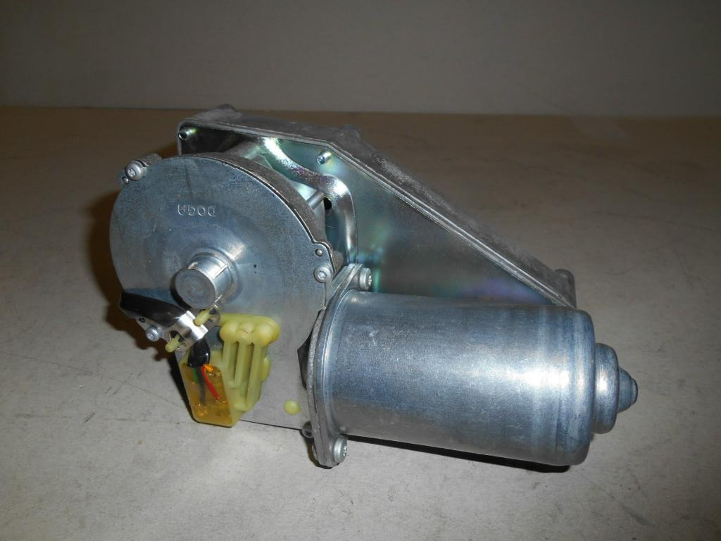 Caterpillar 3305061 - - Limpiaparabrisas para Maquinaria de construcción: foto 1 Caterpillar 3305061 - - Limpiaparabrisas para Maquinaria de construcción: foto 1