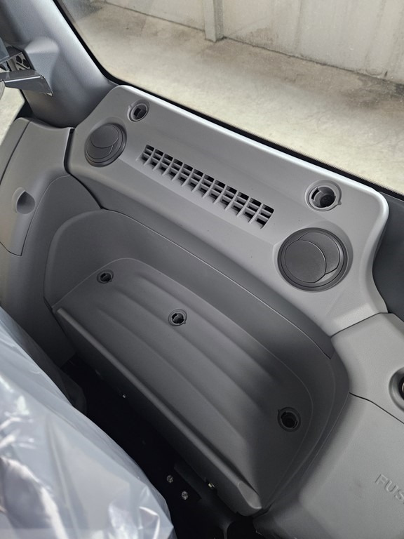 Hitachi ZX-5 ZX-6 - YA60038791 - Cabina para Maquinaria de construcción: foto 1 Hitachi ZX-5 ZX-6 - YA60038791 - Cabina para Maquinaria de construcción: foto 1