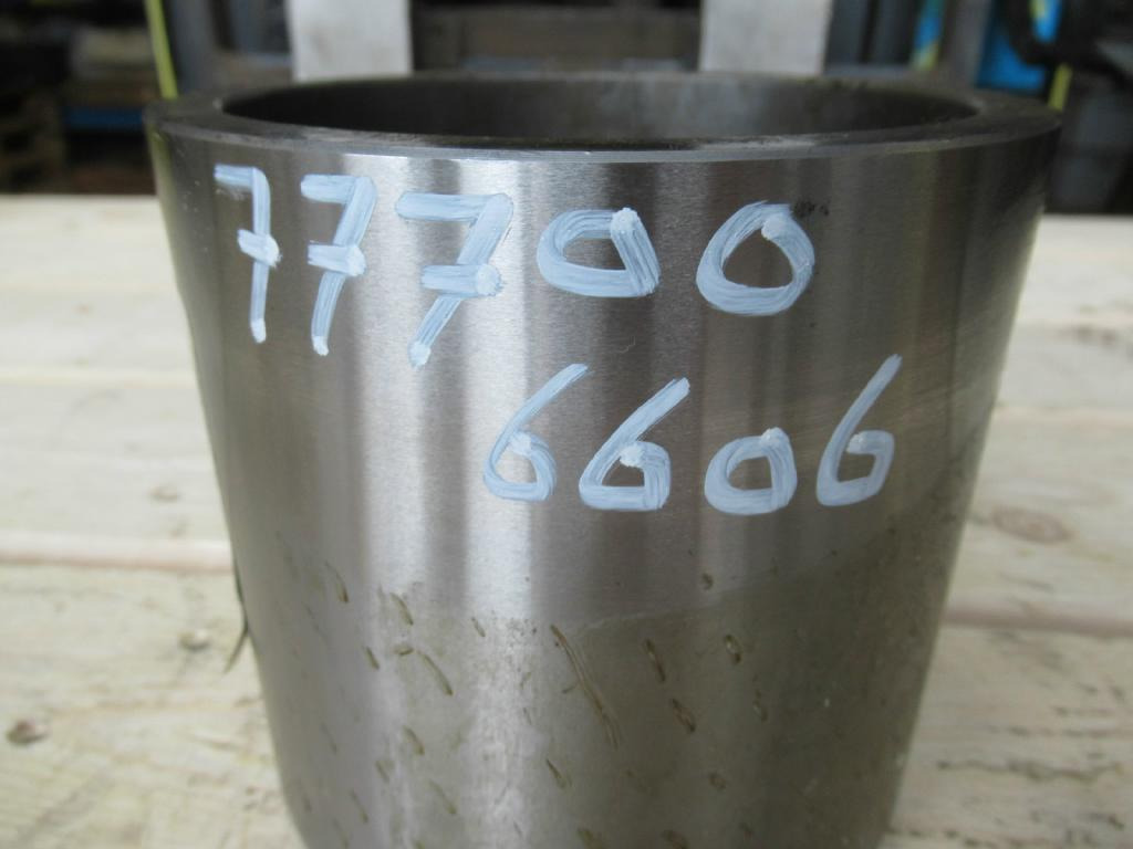 New Holland 71430028 - Pistones/ Anillos/ Bujes para Maquinaria de construcción: foto 3 New Holland 71430028 - Pistones/ Anillos/ Bujes para Maquinaria de construcción: foto 3
