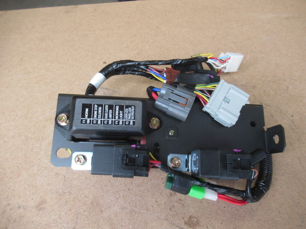 New Holland 72956734 - - Fusible para Maquinaria de construcción: foto 1 New Holland 72956734 - - Fusible para Maquinaria de construcción: foto 1