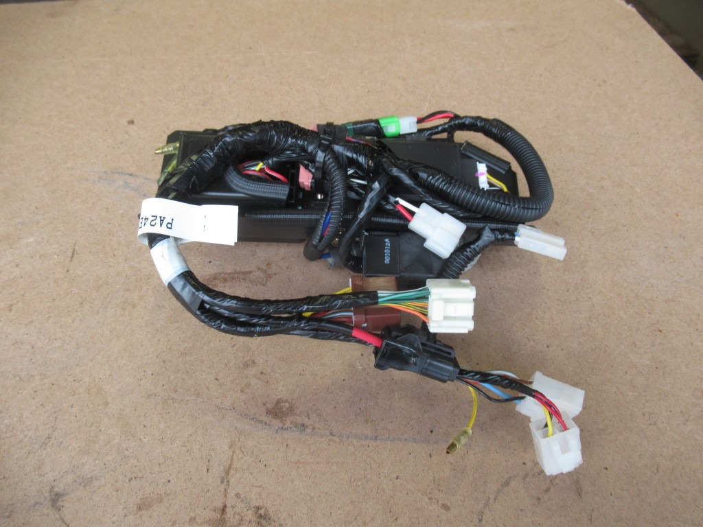 New Holland 72956734 - - Fusible para Maquinaria de construcción: foto 2 New Holland 72956734 - - Fusible para Maquinaria de construcción: foto 2