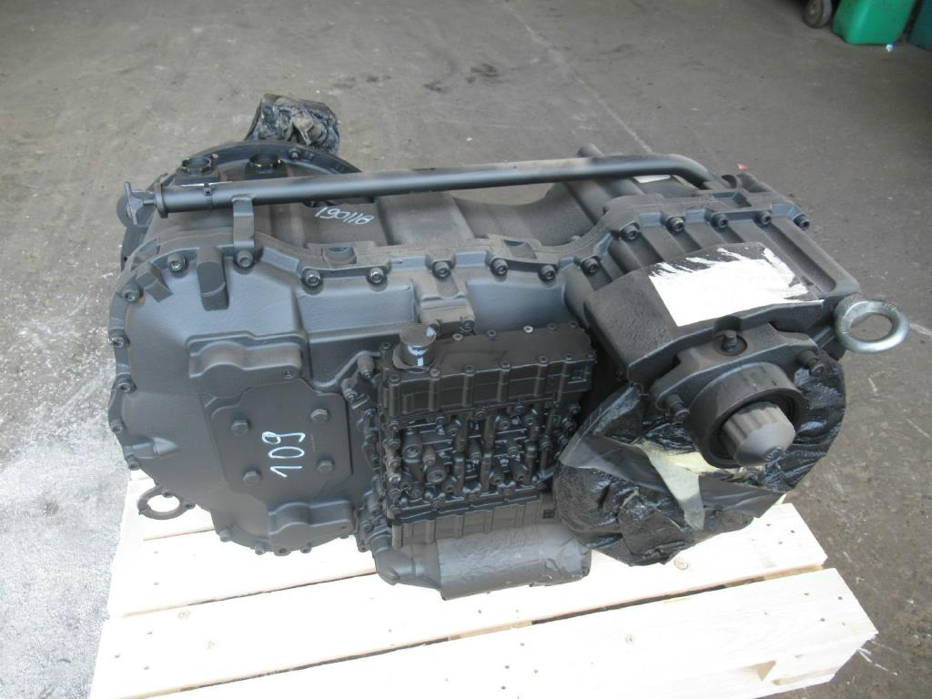 New Holland 87692936 - 84181313 - Caja de cambios para Maquinaria de construcción: foto 3 New Holland 87692936 - 84181313 - Caja de cambios para Maquinaria de construcción: foto 3