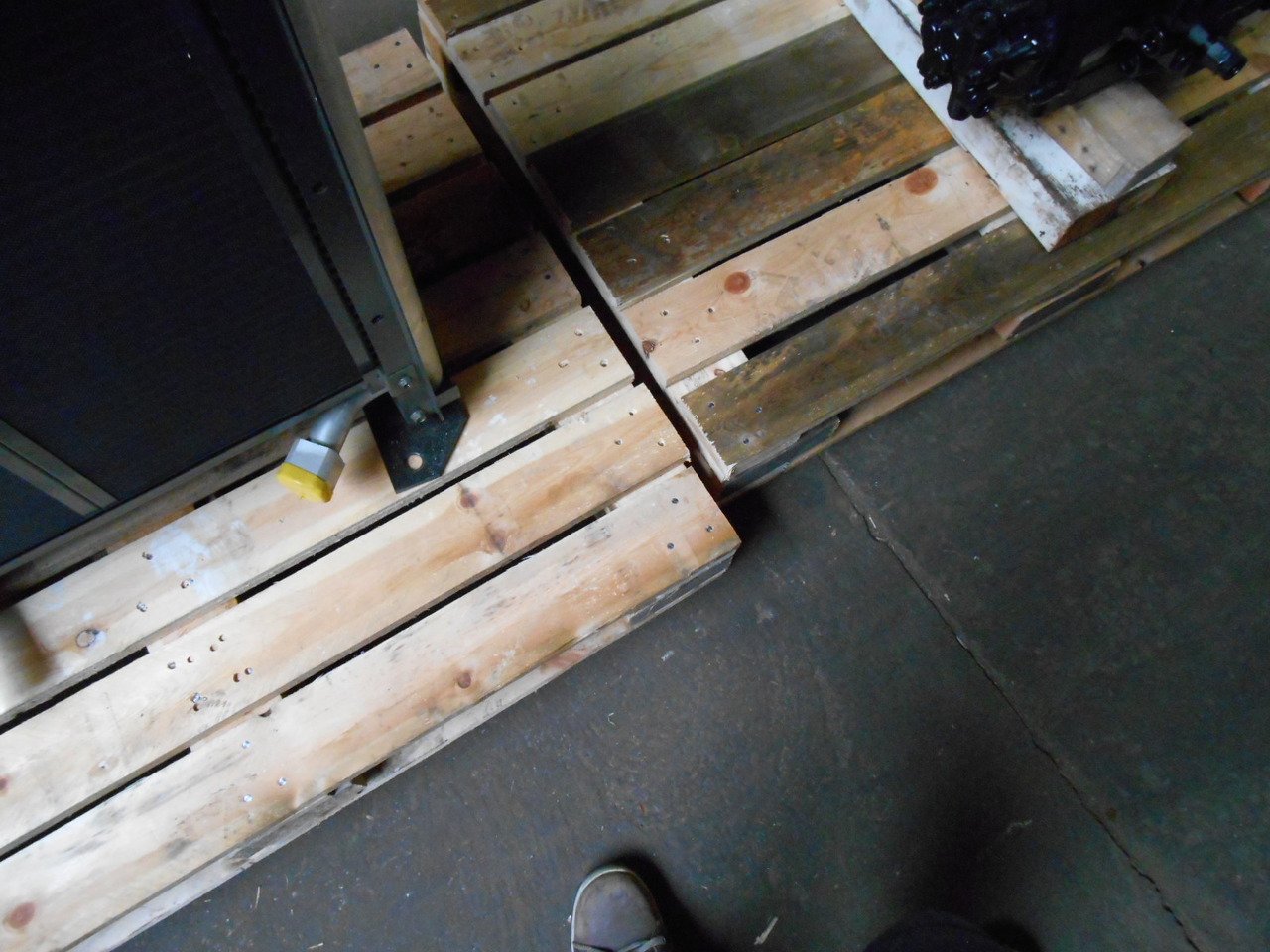 New Holland YY05P00004F1 - SK135SR ED150 SK115SRDZ SK135SRL-1E SK135SRLC - Radiador para Maquinaria de construcción: foto 1 New Holland YY05P00004F1 - SK135SR ED150 SK115SRDZ SK135SRL-1E SK135SRLC - Radiador para Maquinaria de construcción: foto 1