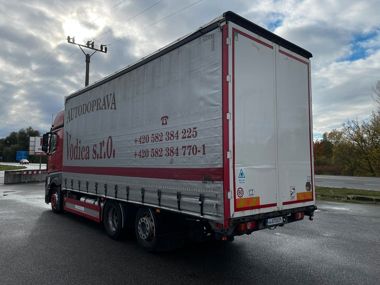 Mercedes-Benz Actros 2545 - Camión lona: foto 4 Mercedes-Benz Actros 2545 - Camión lona: foto 4