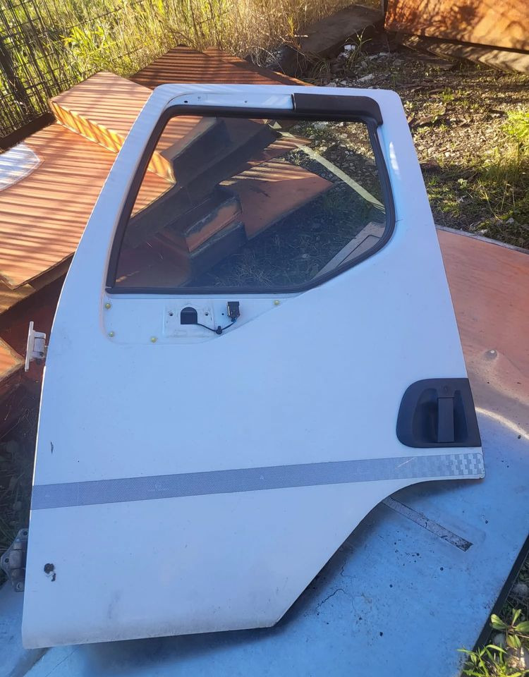 Szkielet drzwi volvo lewe, niekompletne Volvo FE FL Renault - Carrocería y exterior para Camión: foto 1 Szkielet drzwi volvo lewe, niekompletne Volvo FE FL Renault - Carrocería y exterior para Camión: foto 1
