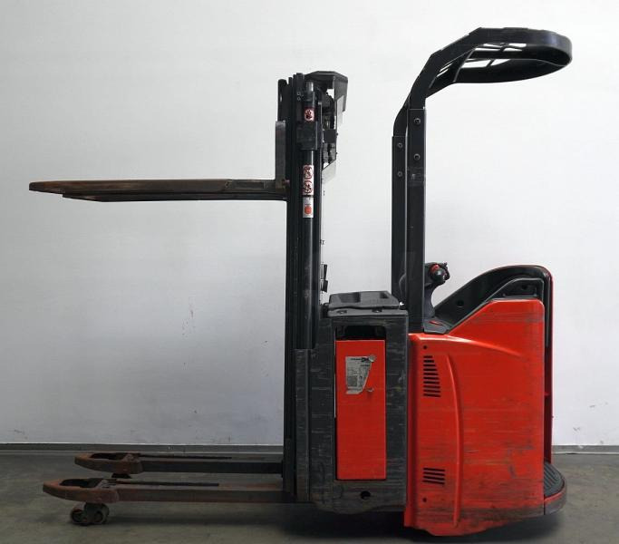 Linde D 14 SP 133 - Apilador: foto 4 Linde D 14 SP 133 - Apilador: foto 4
