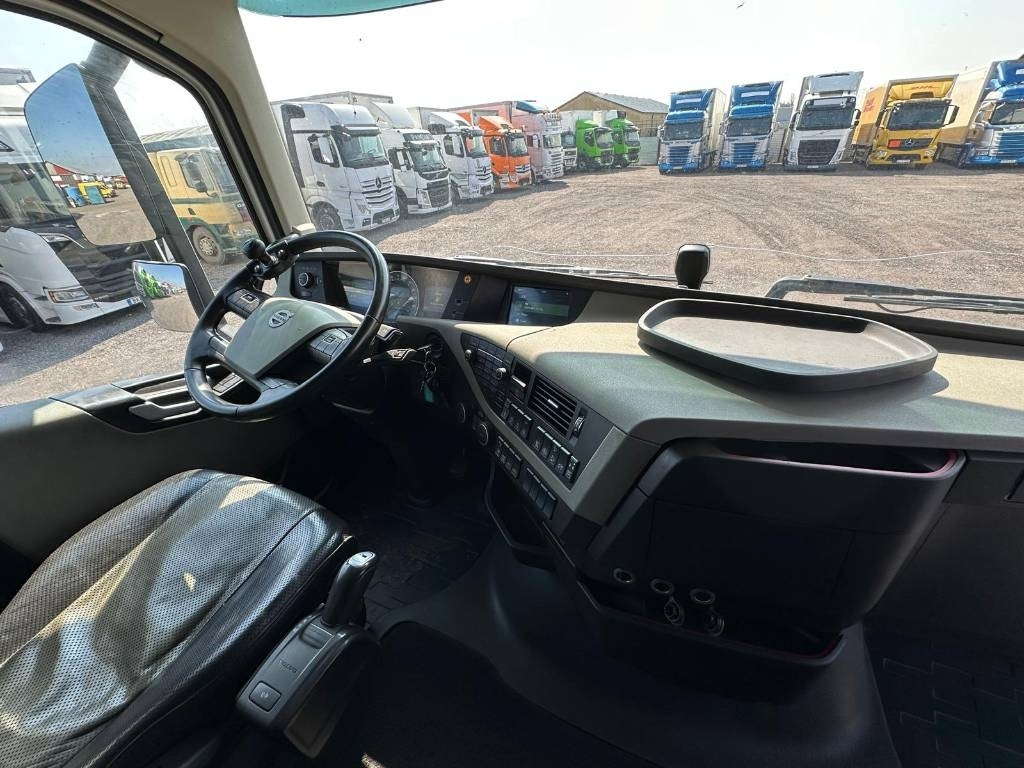 Volvo FH 500 serie 7644 - Camión frigorífico: foto 5 Volvo FH 500 serie 7644 - Camión frigorífico: foto 5