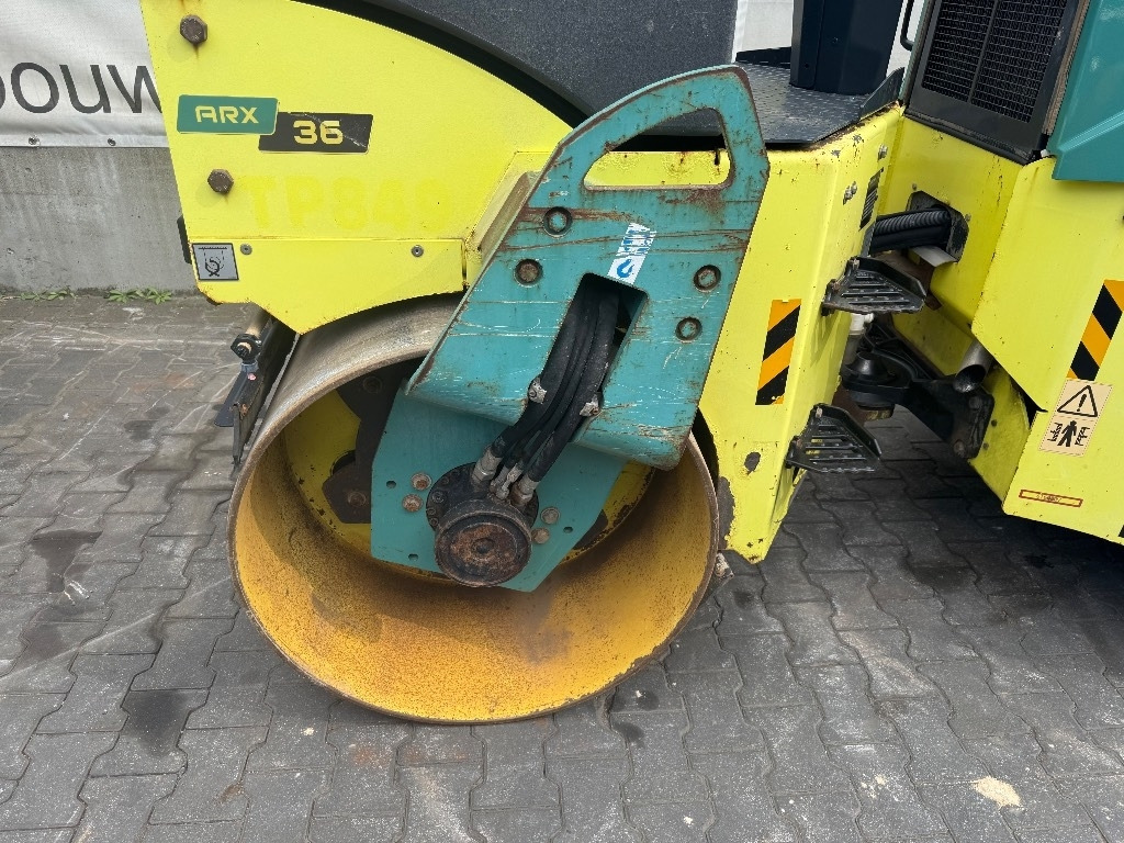 Ammann ARX 36 - Apisonadora de asfalto: foto 2 Ammann ARX 36 - Apisonadora de asfalto: foto 2