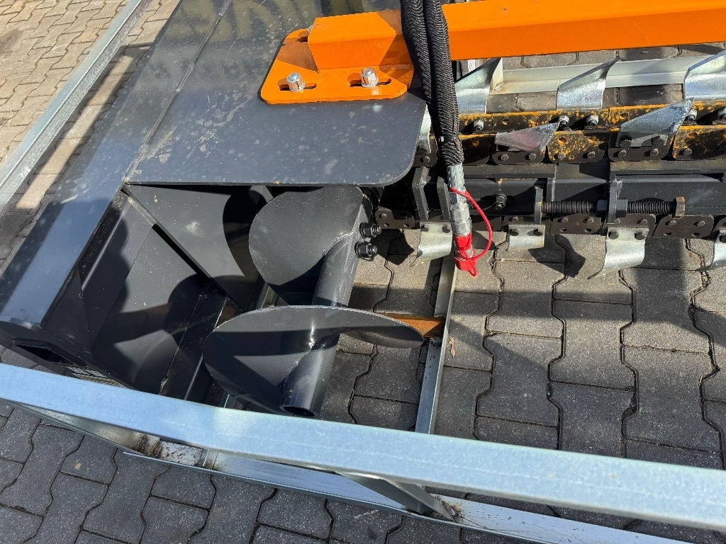 Wolverine TRC 12 -48 H  - Zanjadora: foto 2 Wolverine TRC 12 -48 H  - Zanjadora: foto 2