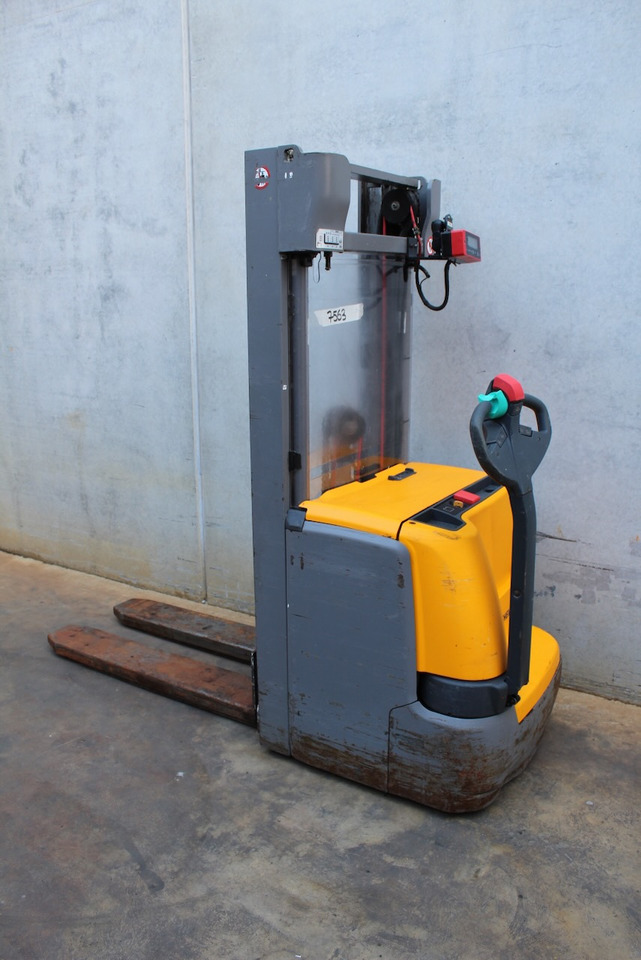 Jungheinrich EJC 214 430 DZ - Apilador: foto 1 Jungheinrich EJC 214 430 DZ - Apilador: foto 1