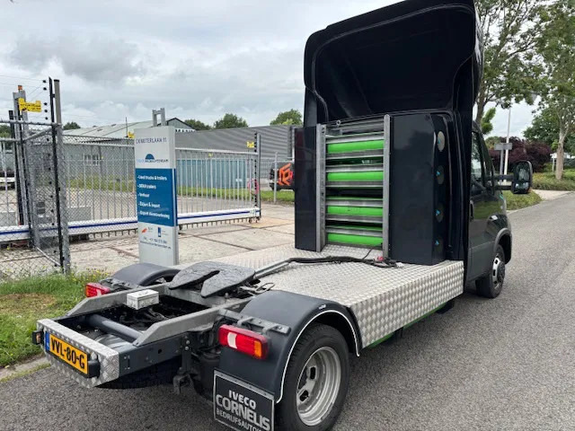 Iveco 35C14G Daily BE trekker 3.0 CNG gas - Cabeza tractora: foto 5 Iveco 35C14G Daily BE trekker 3.0 CNG gas - Cabeza tractora: foto 5