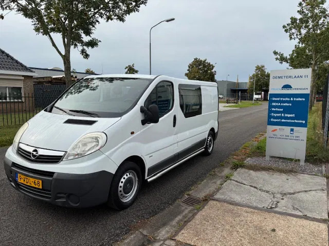 Opel Vivaro 2 2.0Cdti /84kW-E4 crew cab L2H1 - Furgoneta pequeña, Furgoneta combi: foto 3 Opel Vivaro 2 2.0Cdti /84kW-E4 crew cab L2H1 - Furgoneta pequeña, Furgoneta combi: foto 3