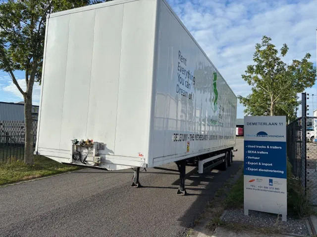 Verem 2 axle trailer Closed Box curtain slider MOT 01-2026 - Semirremolque caja cerrada: foto 1 Verem 2 axle trailer Closed Box curtain slider MOT 01-2026 - Semirremolque caja cerrada: foto 1