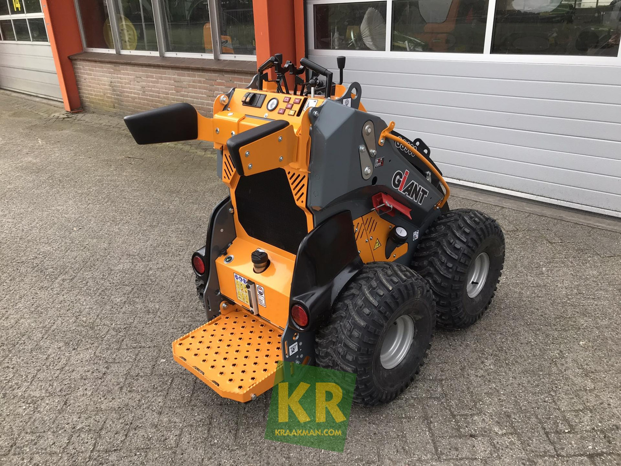 GS900 Giant - Minicargadora: foto 4 GS900 Giant - Minicargadora: foto 4