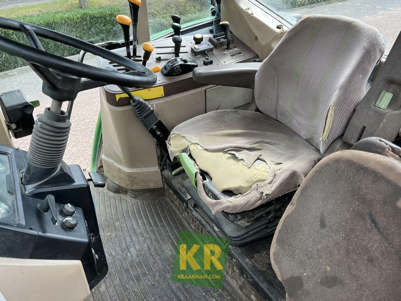 Tractor John Deere 6110: foto 6