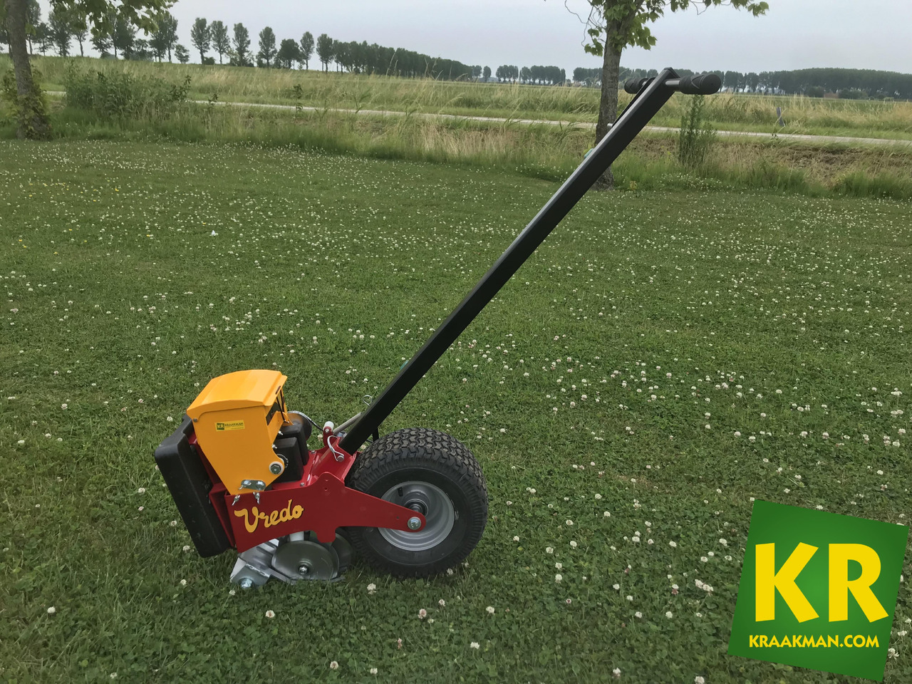 Turf Buddy Vredo - Sembradora: foto 1 Turf Buddy Vredo - Sembradora: foto 1