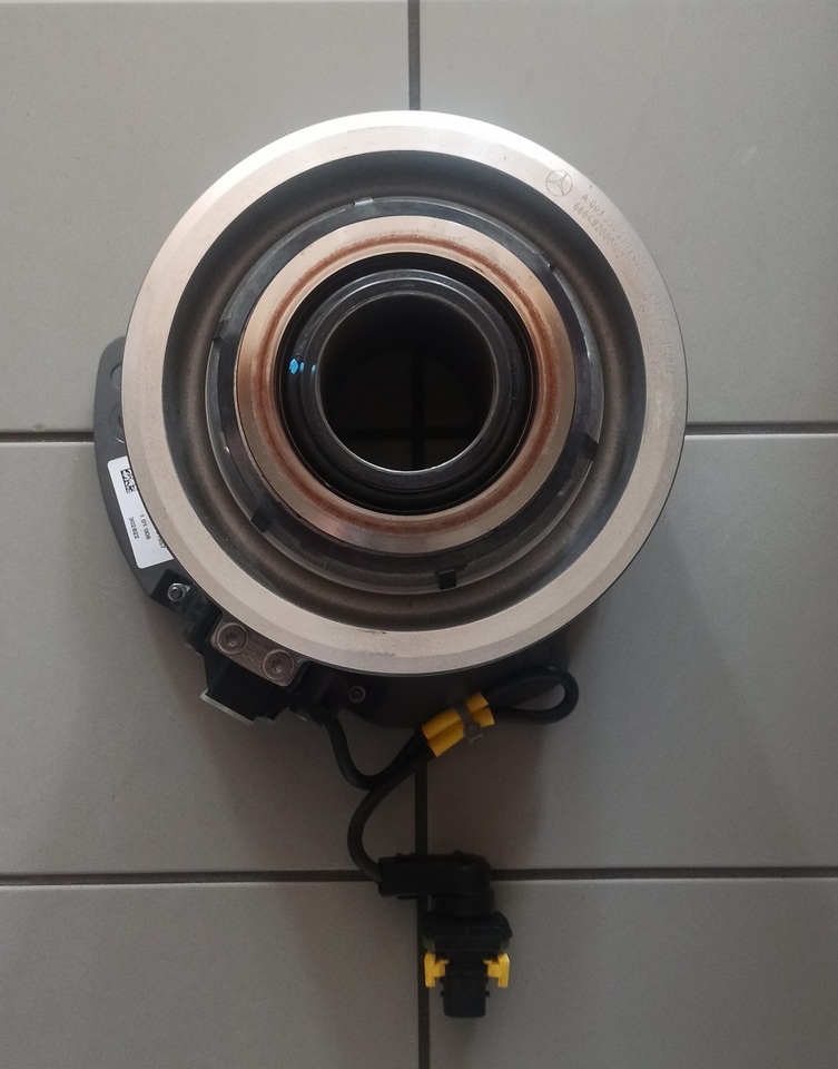 MERCEDES-BENZ ACTROS ANTOS AROCS ATEGO MP4 MP5 0032502115 - Embrague y piezas para Camión: foto 1 MERCEDES-BENZ ACTROS ANTOS AROCS ATEGO MP4 MP5 0032502115 - Embrague y piezas para Camión: foto 1