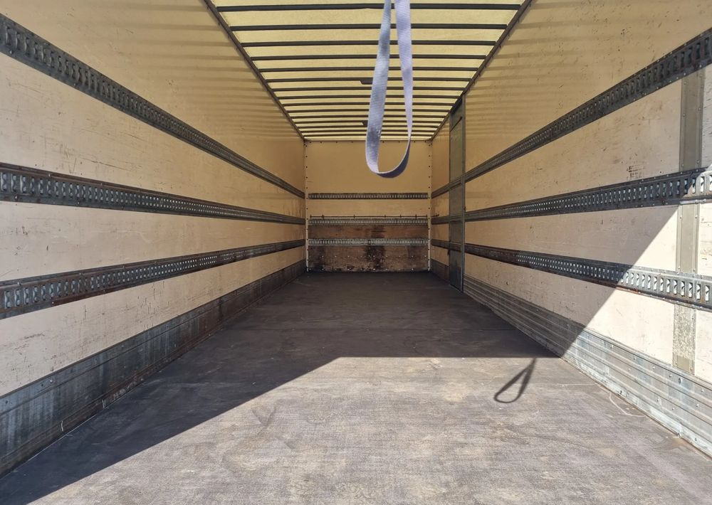 Renault Premium 270 - Camión caja cerrada: foto 5 Renault Premium 270 - Camión caja cerrada: foto 5