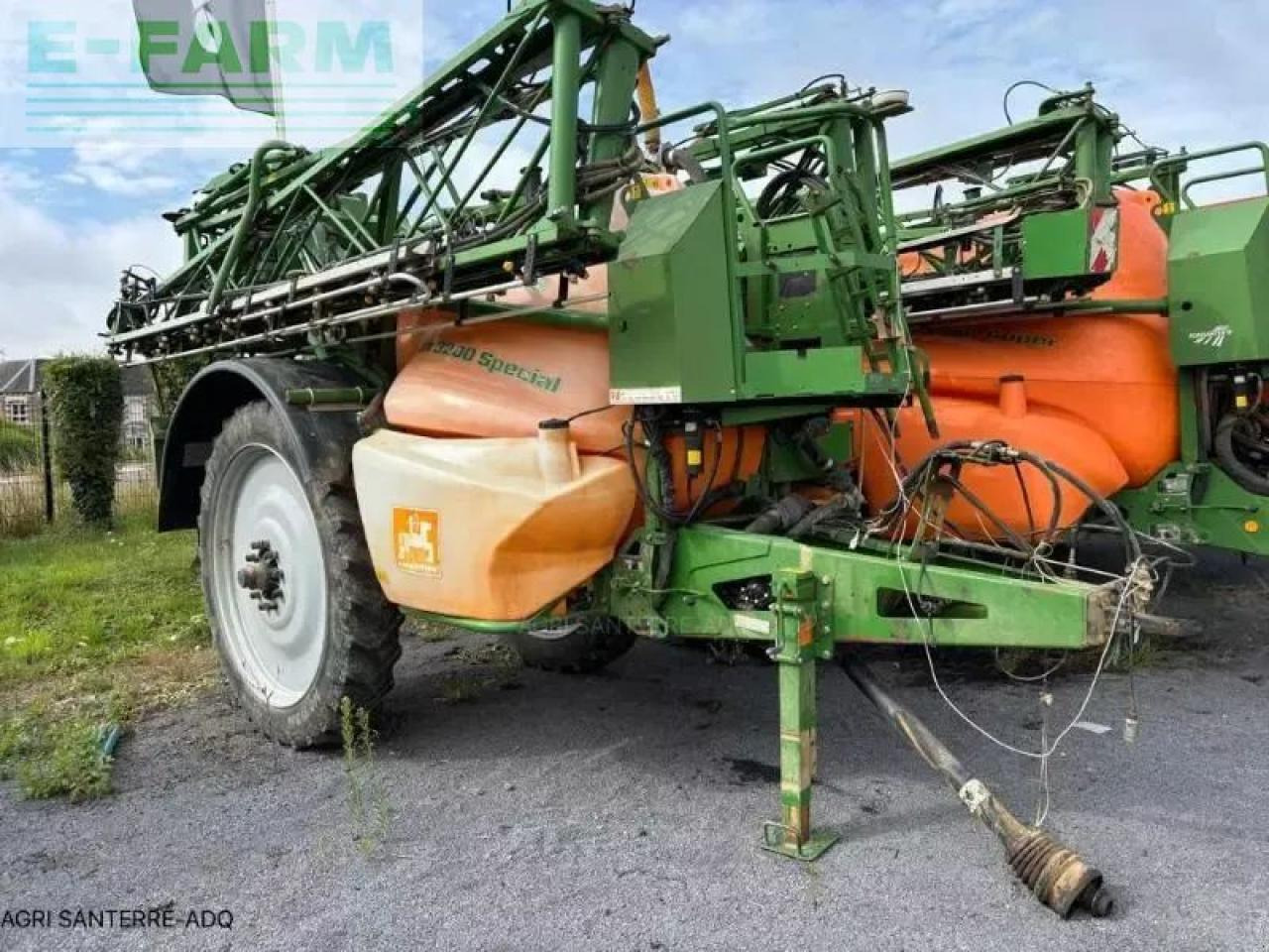 Amazone ux 3200 - Pulverizador arrastrado: foto 1 Amazone ux 3200 - Pulverizador arrastrado: foto 1