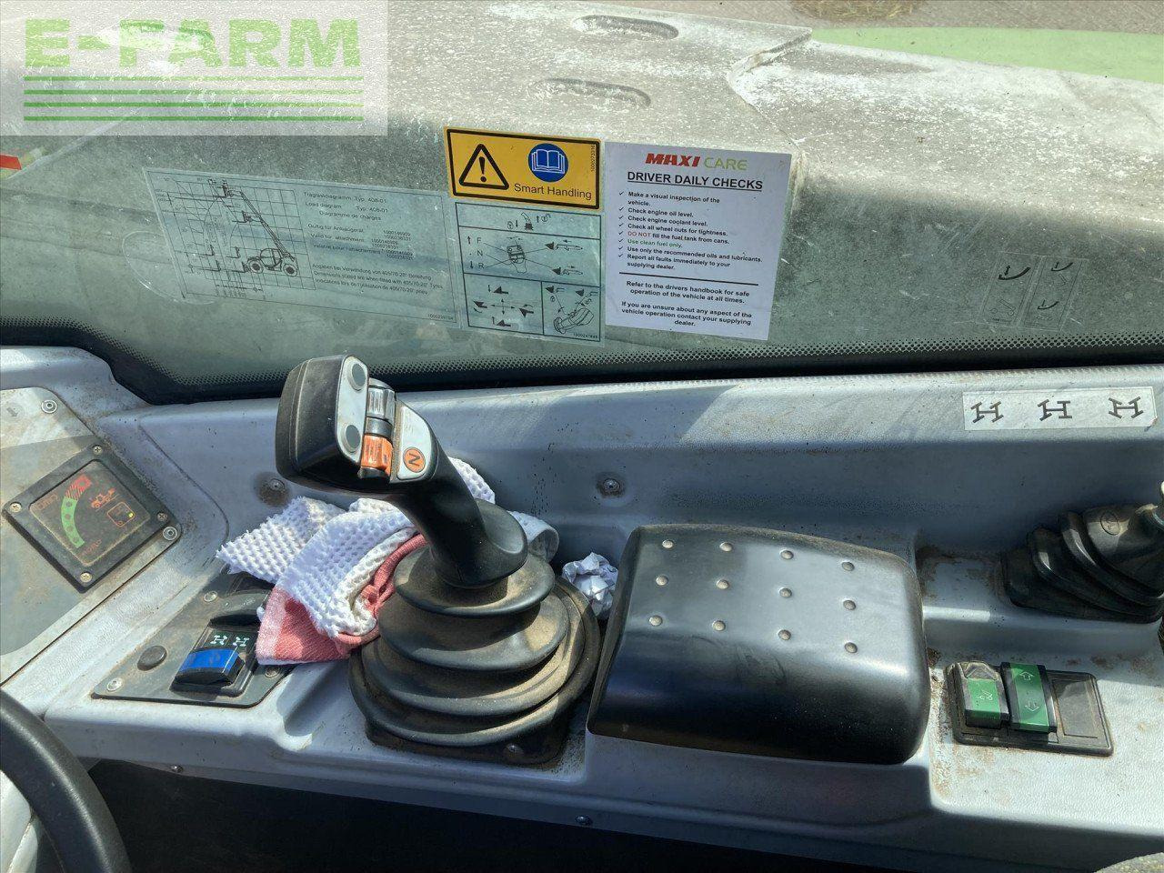 CLAAS SCORPION 6030 - Manipulador telescópico: foto 2 CLAAS SCORPION 6030 - Manipulador telescópico: foto 2