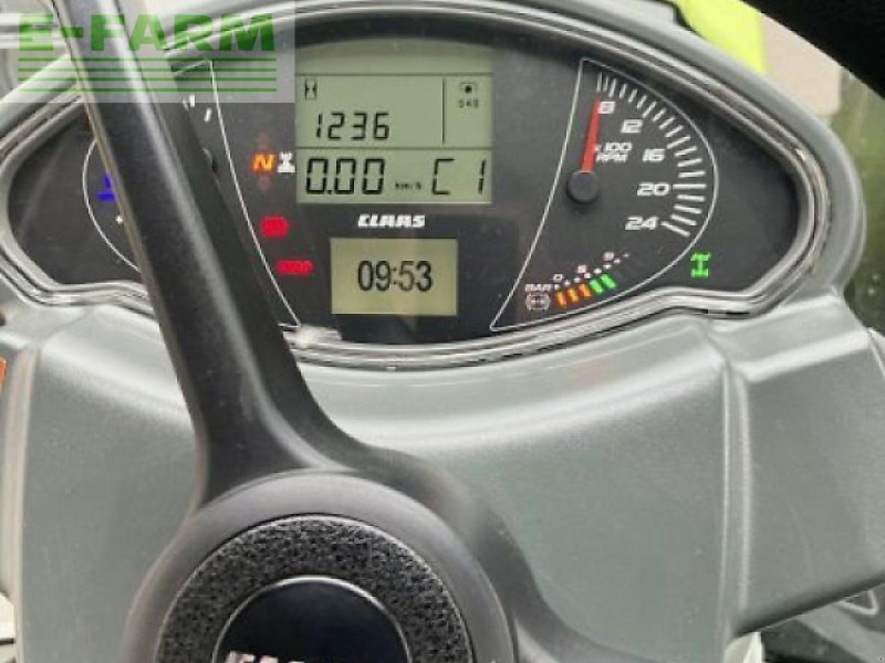 Tractor CLAAS arion 440: foto 10
