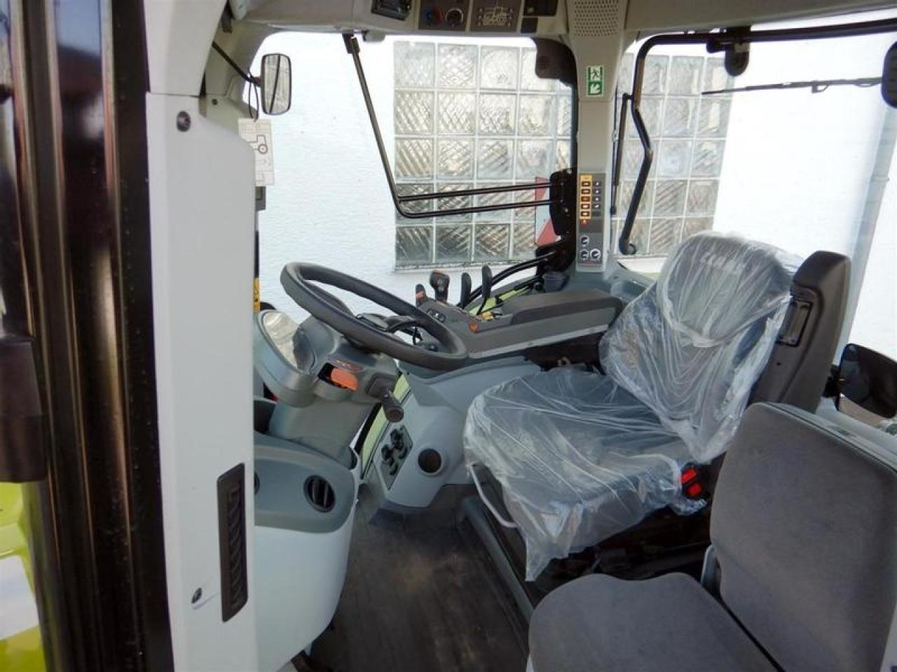 CLAAS arion 510 cis v - Tractor: foto 4 CLAAS arion 510 cis v - Tractor: foto 4