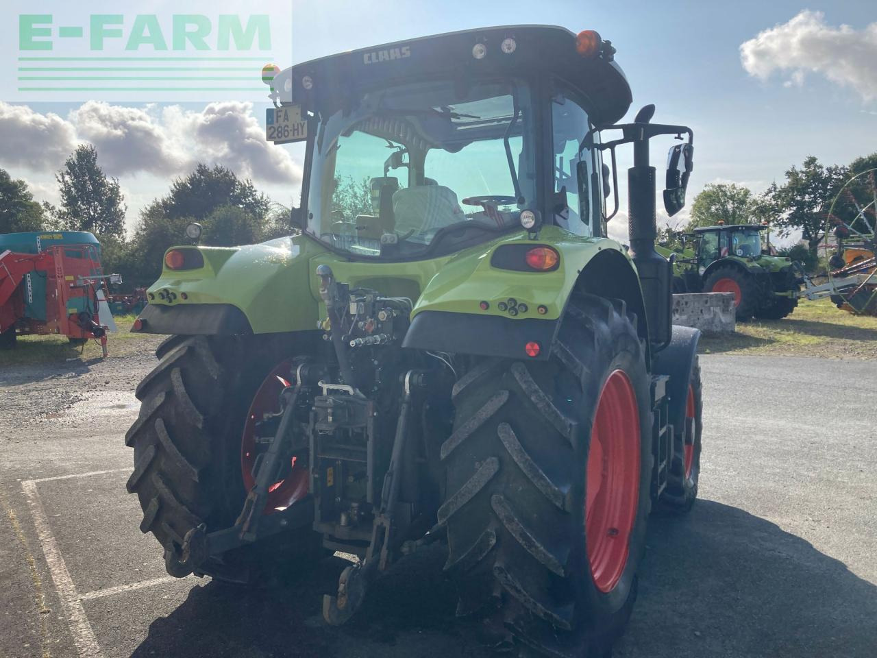 Tractor CLAAS arion 510 cmatic: foto 6