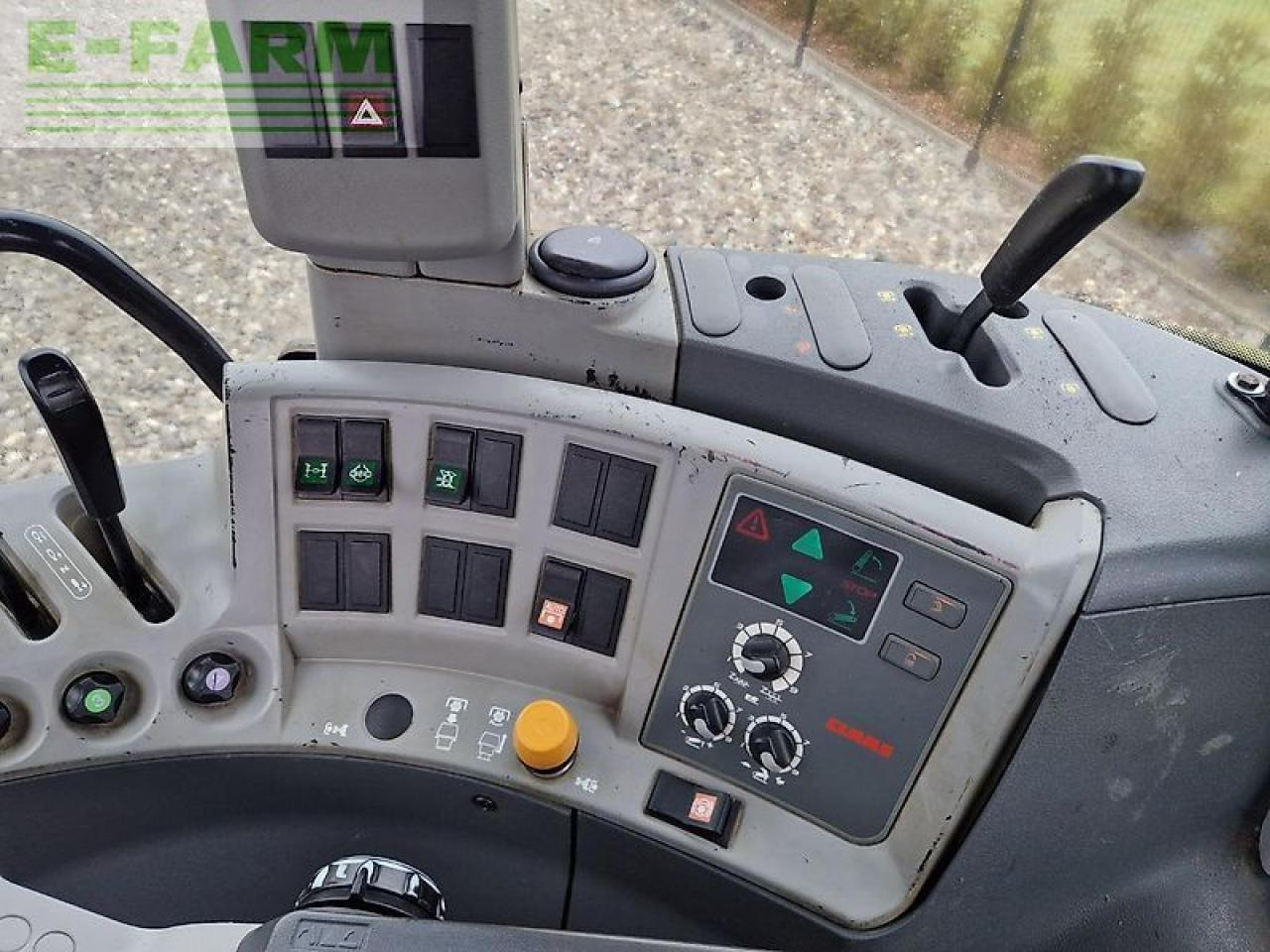 Tractor CLAAS arion 630 cis CIS: foto 11