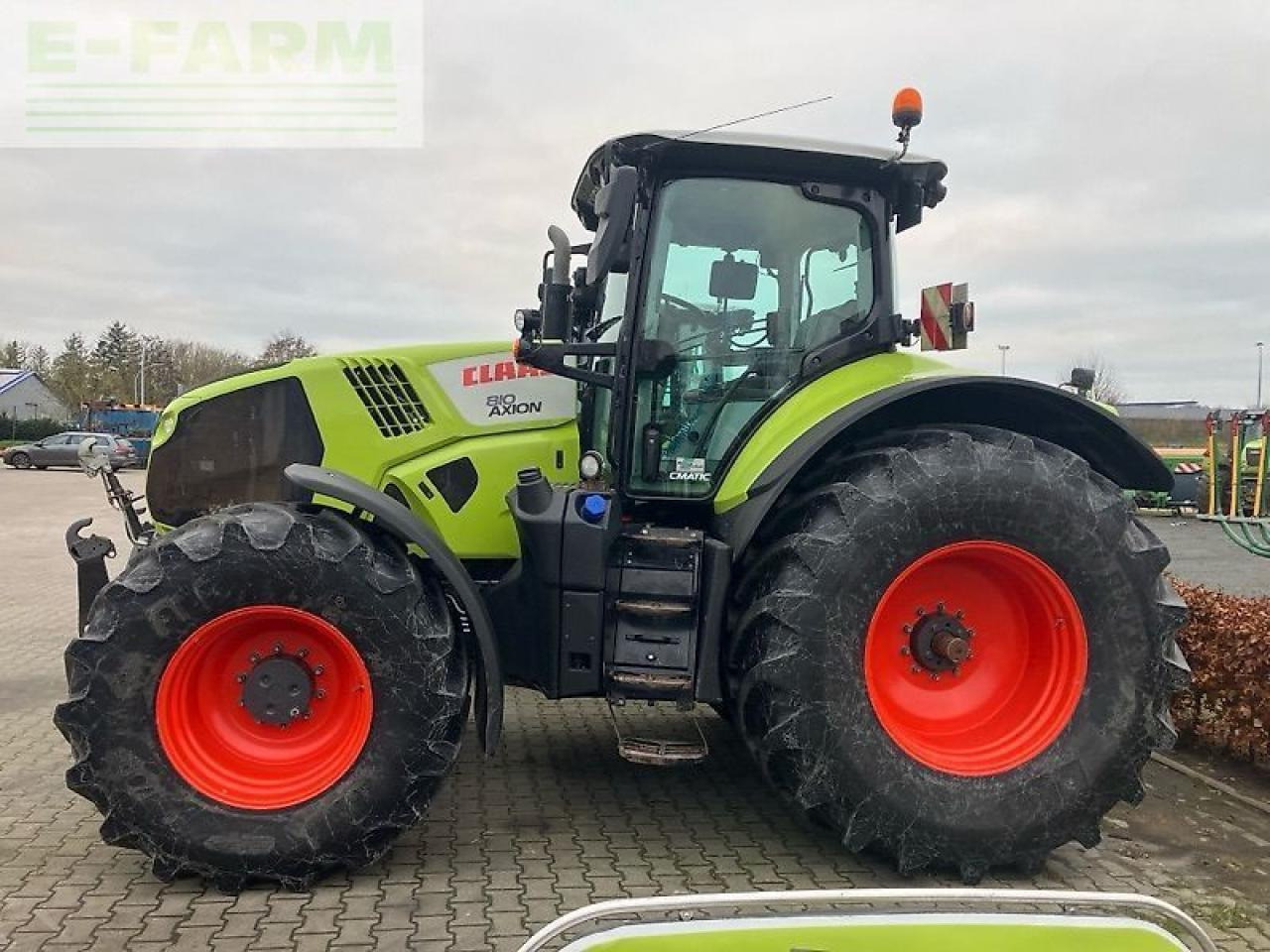 CLAAS axion 810 cis+ cm - Tractor: foto 1 CLAAS axion 810 cis+ cm - Tractor: foto 1