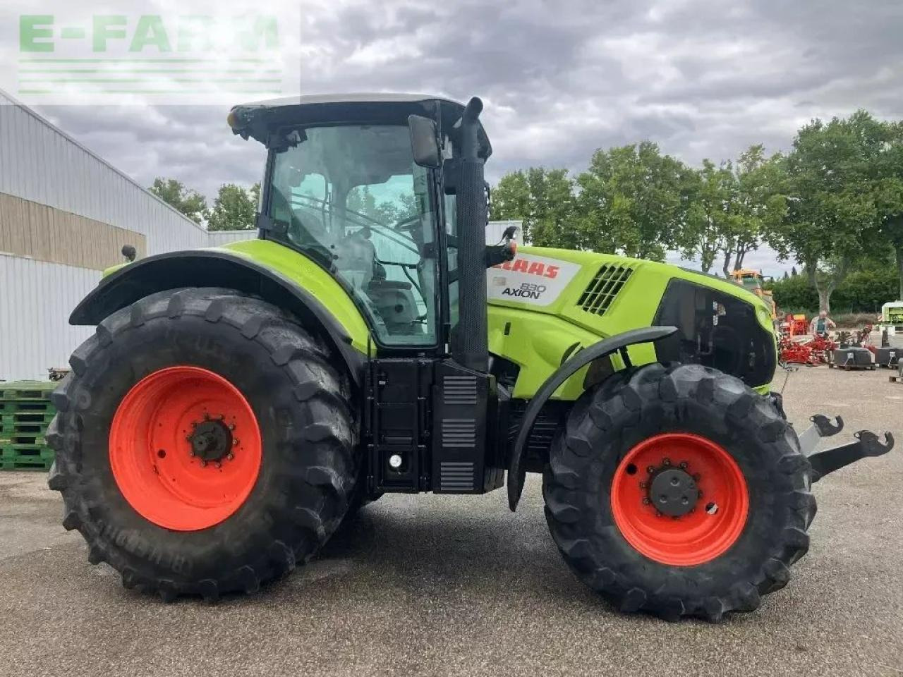 CLAAS axion 830 cis - Tractor: foto 4 CLAAS axion 830 cis - Tractor: foto 4