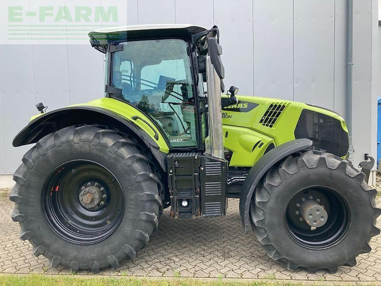 CLAAS axion 830 cmatic CMATIC - Tractor: foto 1 CLAAS axion 830 cmatic CMATIC - Tractor: foto 1
