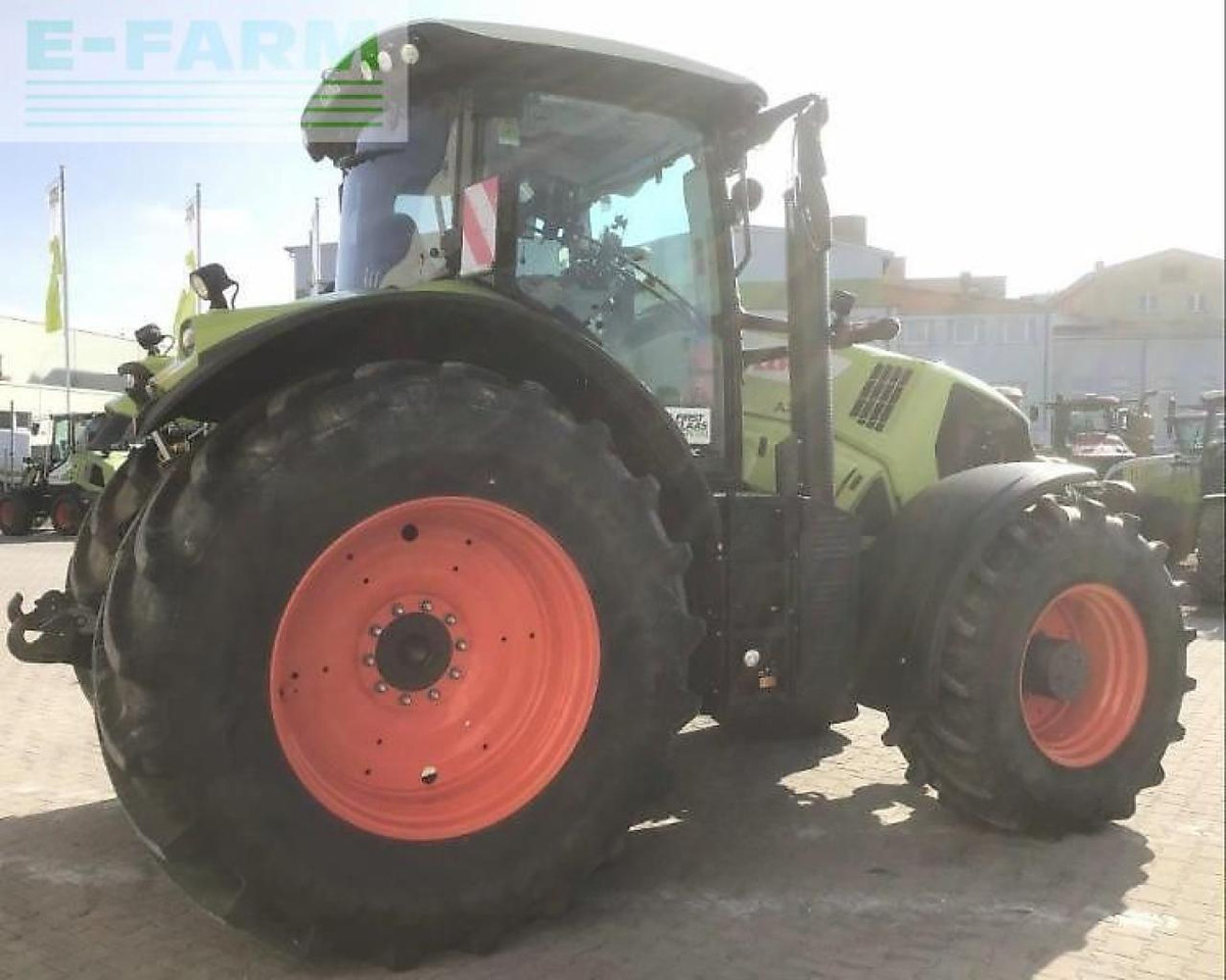 CLAAS axion 870 - Tractor: foto 4 CLAAS axion 870 - Tractor: foto 4